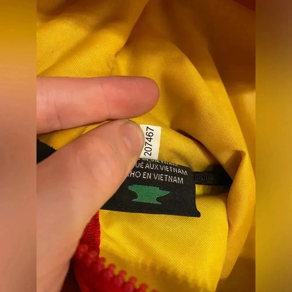 🌈 Mini But Mighty! Mountainsmith Lumbar Pack 🏕️ - Picture 3 of 7